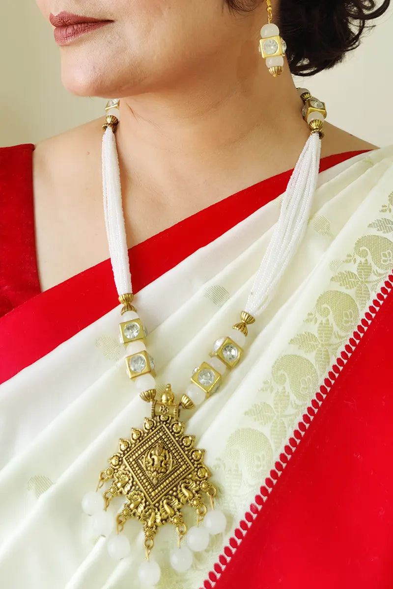 White Color Neckpiece Golden Oxidise Plated Pendant With Dangle Earrings