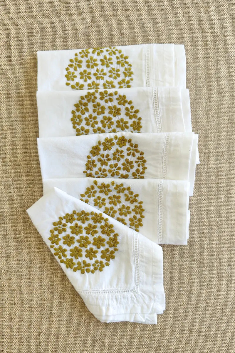 White Color Lucknowi Chikankari Face Napkins