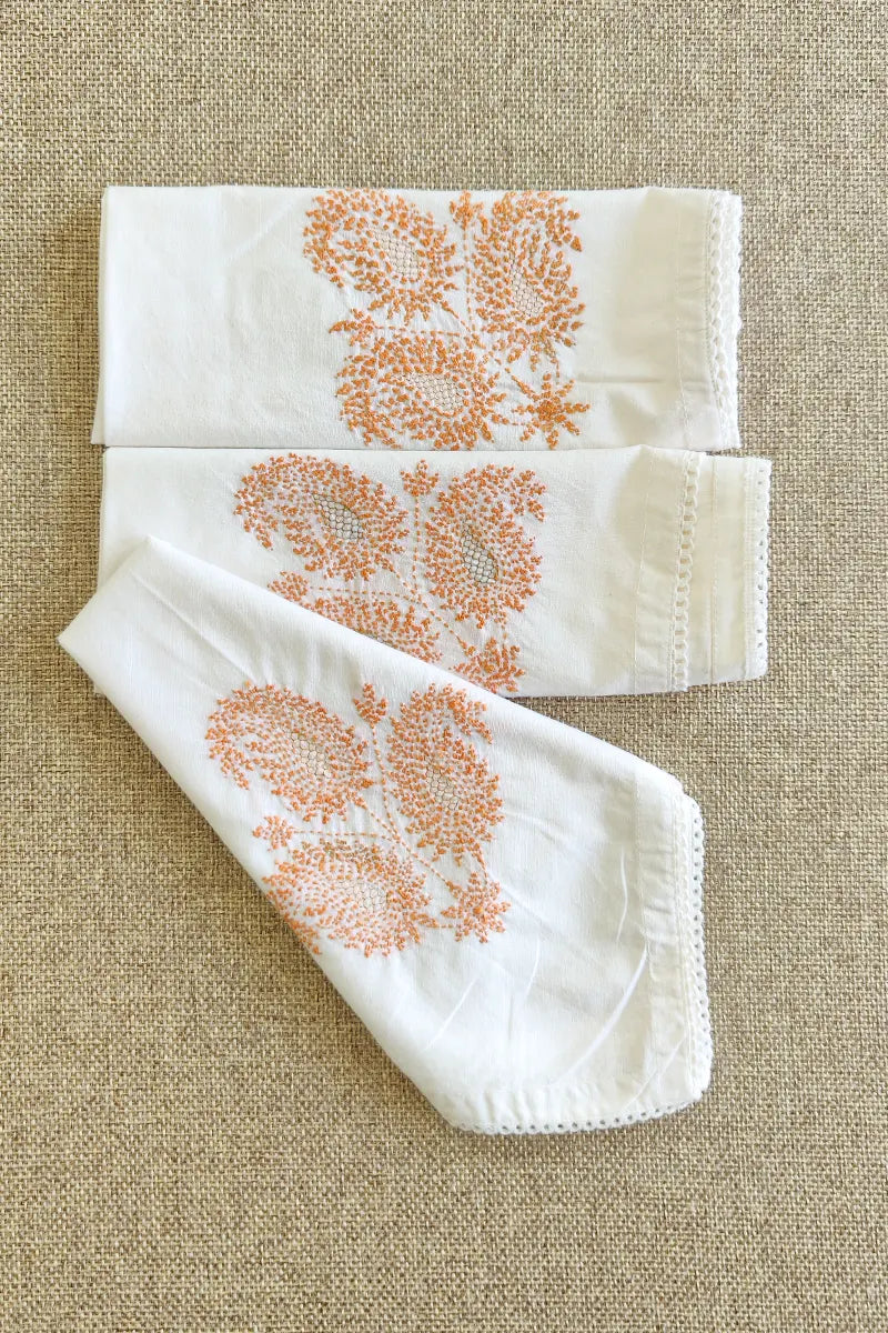 White Color Lucknowi Chikankari Face Napkins